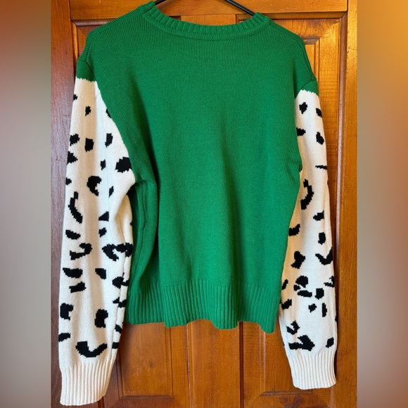 SHEIN Green Sweater with Leopard Design - Picture 3 of 3